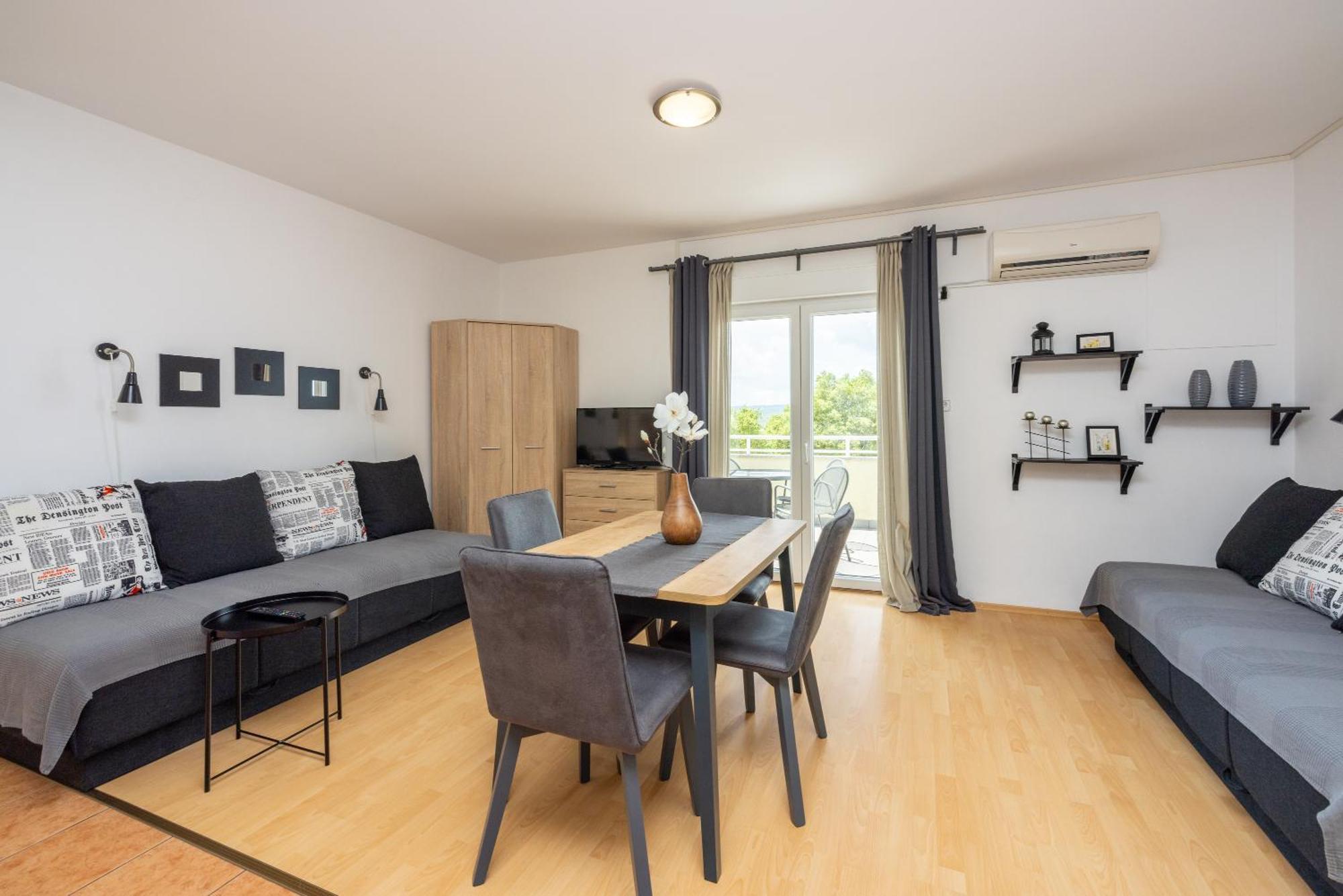 Apartments Claudia Цриквеница Экстерьер фото