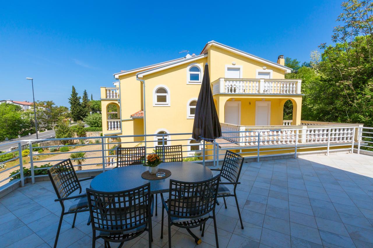 Apartments Claudia Цриквеница Экстерьер фото